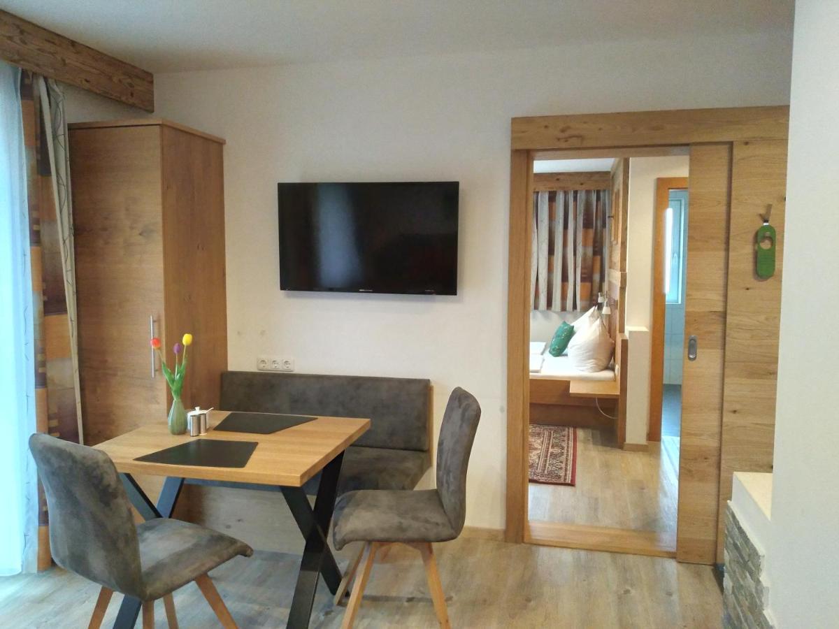 Apartments By Pension Ballwein Σάλτσμπουργκ Δωμάτιο φωτογραφία