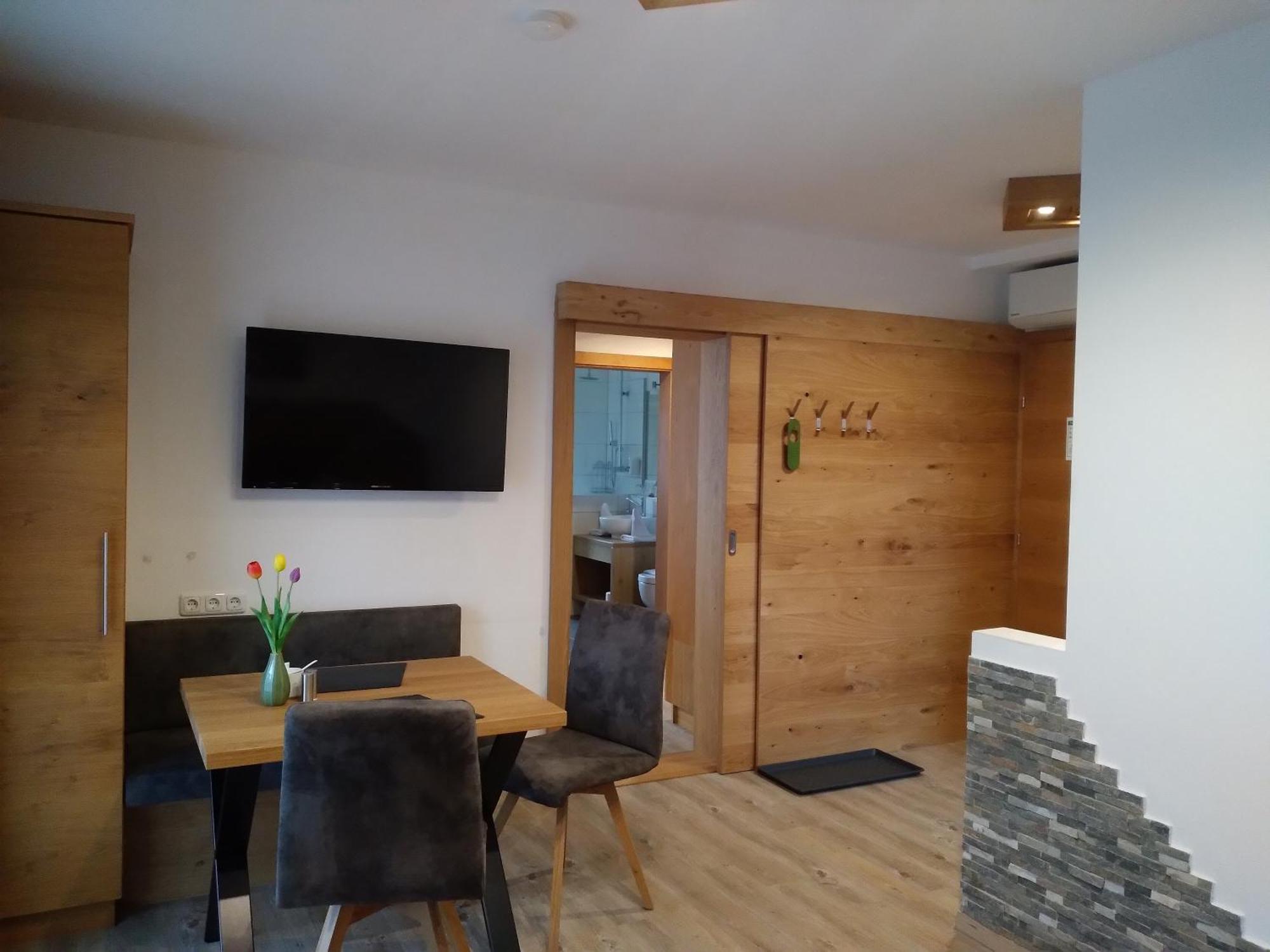 Apartments By Pension Ballwein Σάλτσμπουργκ Δωμάτιο φωτογραφία