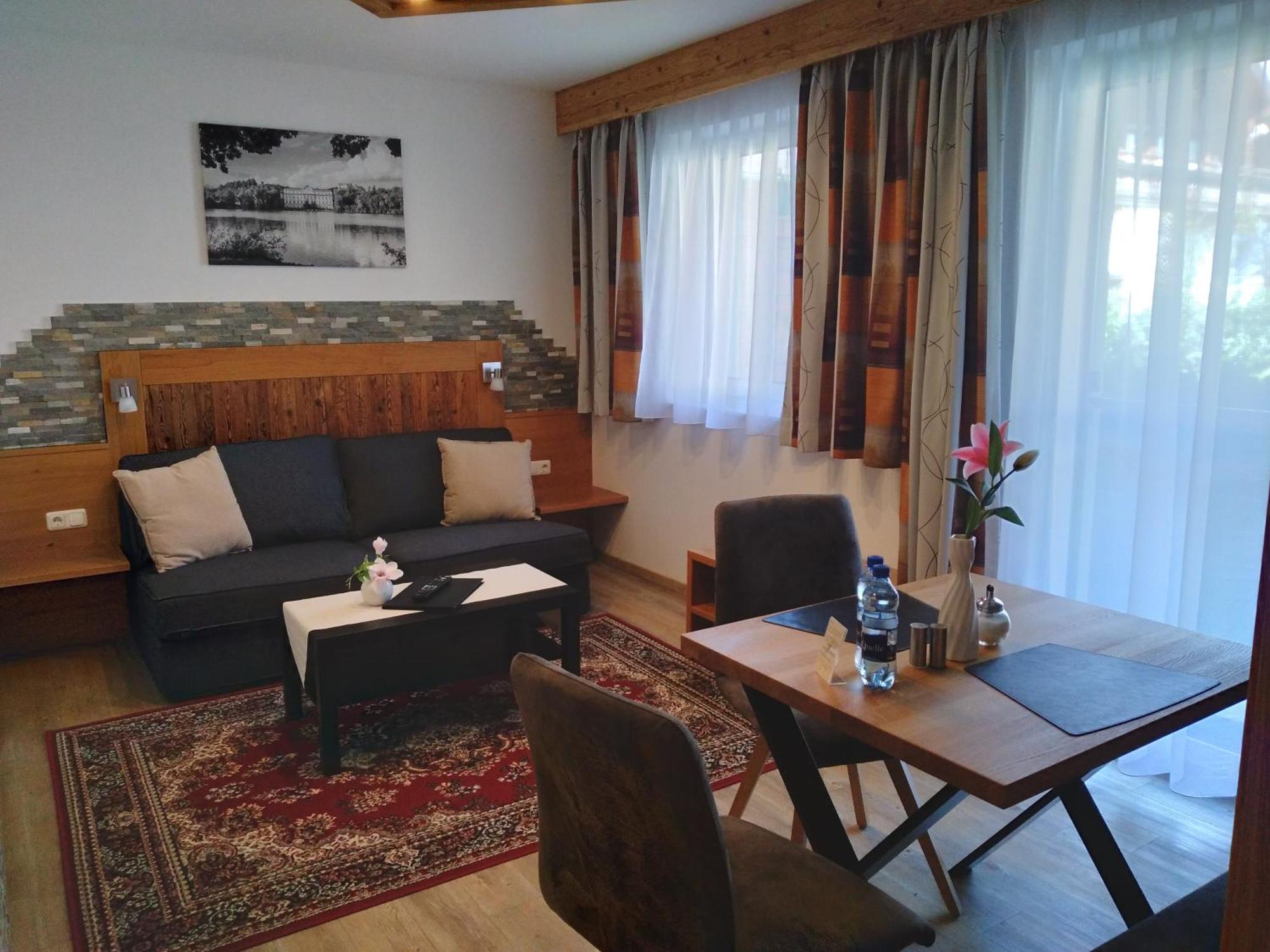 Apartments By Pension Ballwein Σάλτσμπουργκ Δωμάτιο φωτογραφία